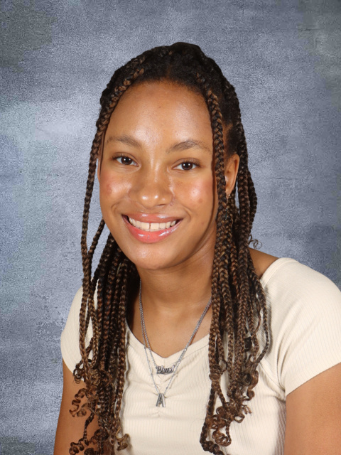 Akani Quezaire